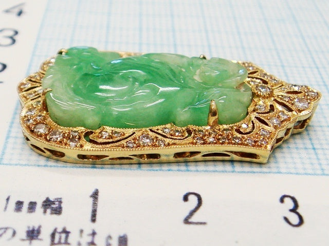 豪華!!18金☆大粒 天然翡翠&天然ダイヤモンド 彫刻ペンダントトップ!!750刻印★総重量7.4g★清掃済み