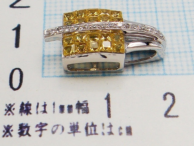 豪華!!鑑別カード付!!18金★天然イエローサファイヤ20石&天然ダイヤモンド15石 ペンダントトップ★重量3.0g★K18WG/ブランド刻印有★清掃済