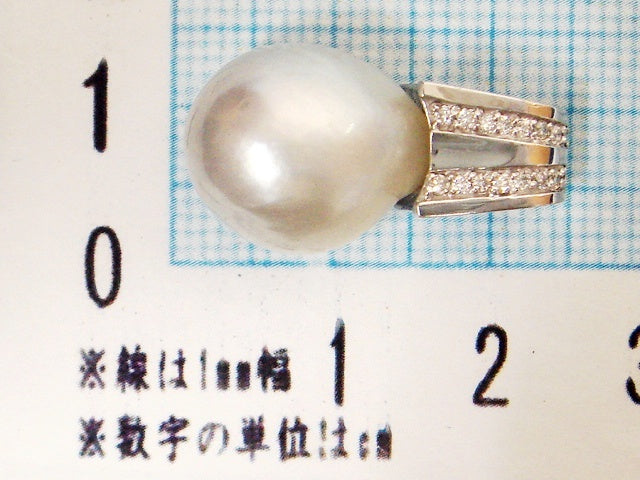 豪華!!18金ホワイトゴールド!!白蝶真珠&天然ダイヤモンド 0.10ct ペンダントトップ★重量5.6g★大粒12mm珠★K18WG・0.10刻印有