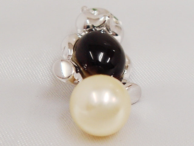 豪華!!鑑別付★K18WG★アコヤ真珠8mm珠&グリーンガーネット★ピンブローチ・タイタック★総重量4.6g★K18WG刻印有★清掃済★サイズ