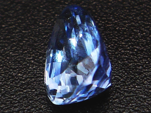 豪華!!鑑別カード付☆天然ブルーサファイヤ ルース★1.250ct!!ペアシェイプカット サイズ約8×6mm★9月誕生石★アクセサリー作成に是非