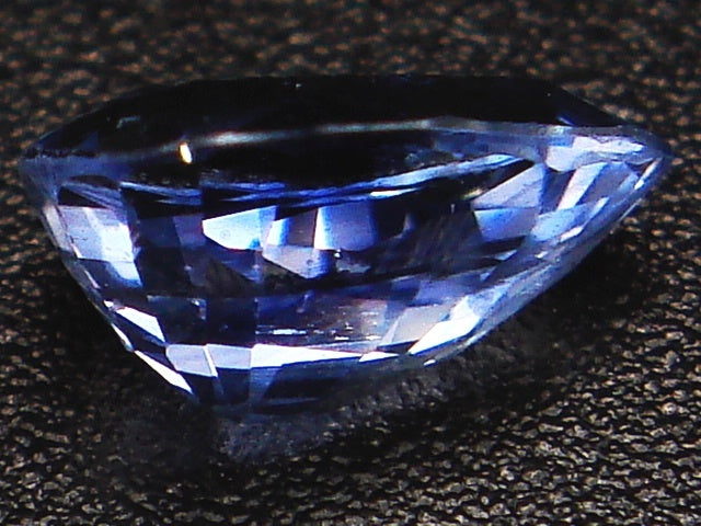 豪華!!鑑別カード付☆天然ブルーサファイヤ ルース★1.250ct!!ペアシェイプカット サイズ約8×6mm★9月誕生石★アクセサリー作成に是非