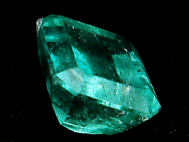 豪華!!鑑別カード付☆大粒 天然エメラルド ルース★2.435ct!!大粒スクエア エメラルドカット・サイズ約8×7mm★アクセサリー作成に是非