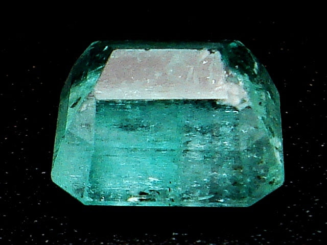 豪華!!鑑別カード付☆大粒 天然エメラルド ルース★2.435ct!!大粒スクエア エメラルドカット・サイズ約8×7mm★アクセサリー作成に是非
