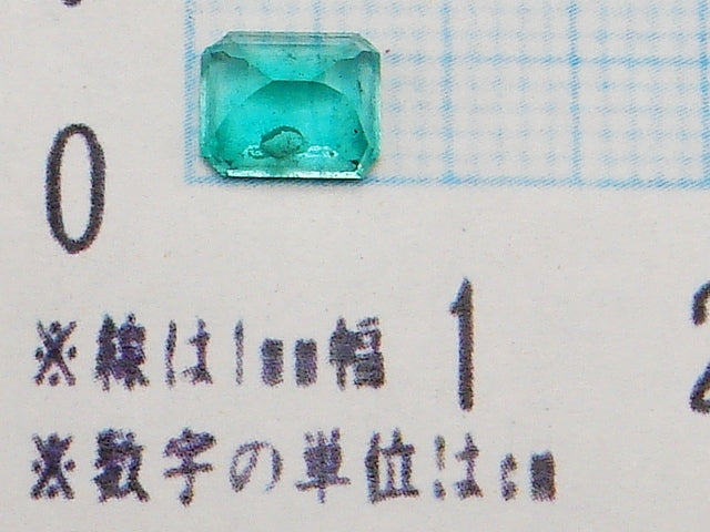 豪華!!鑑別カード付☆天然エメラルド ルース★1.155ct!!大粒スクエア エメラルドカット・サイズ約7×5mm★アクセサリー作成に是非