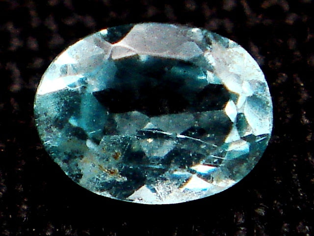 豪華!!鑑別カード付☆天然アパタイト ルース★0.187ct!!オーバル・サイズ約5×3mm★パライバトルマリンカラー★アクセサリー作成に是非