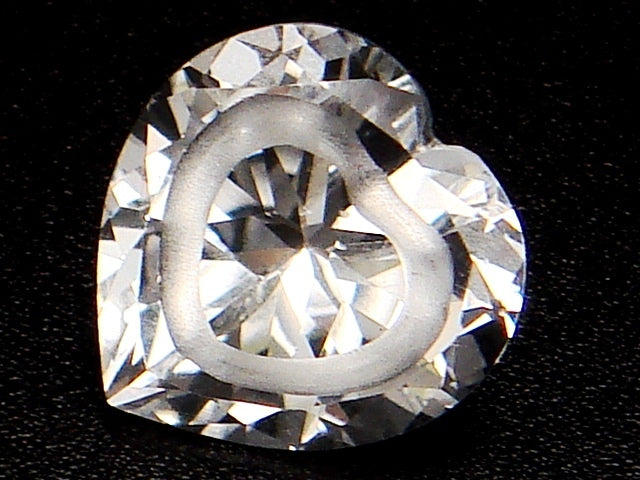 豪華!!鑑別カード付☆天然ホワイトトパーズ ルース★8.567ct☆大粒約13×12mm★ハートシェイプカット★アクセサリー作成に是非