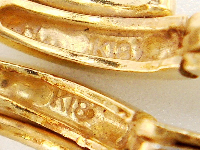 豪華!!18金★天然ダイヤモンド ワンタッチフープピアス★総重量2.2g★K18/0.04刻印有り☆合計0.08ct☆ダイヤチェック&清掃済