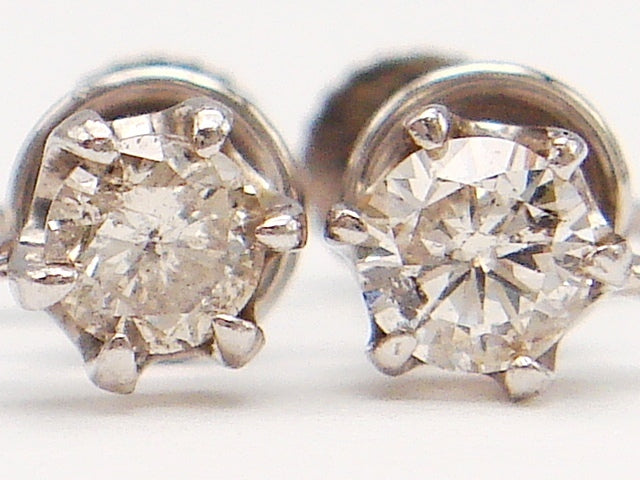 豪華★プラチナ900★天然ダイヤモンド 0.30ctイヤリング★総重量1.5g☆合計0.30ct☆0.15・Pt900刻印有★直径約4㎜★シンプル6本爪★清掃済