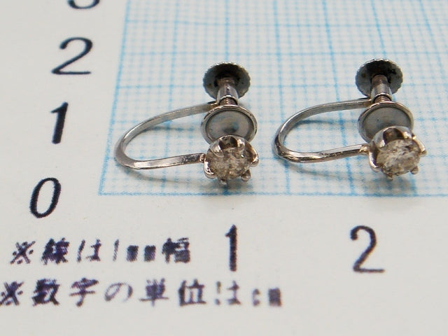 豪華★プラチナ900★天然ダイヤモンド 0.30ctイヤリング★総重量1.5g☆合計0.30ct☆0.15・Pt900刻印有★直径約4㎜★シンプル6本爪★清掃済