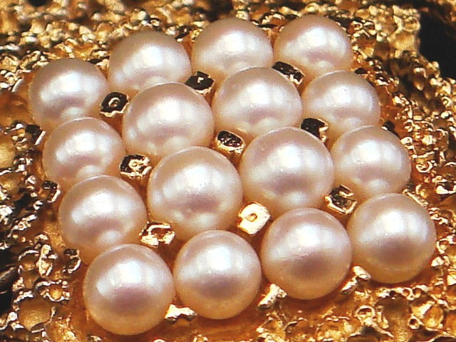 豪華!!田崎真珠★アコヤ真珠 トップ兼ブローチ★シルバー製 総重量22.7g★16珠 3.9~4.2㎜珠★S・ブランド刻印有☆ゴールドカラー★清掃済