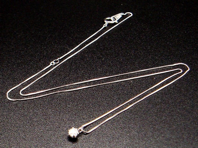 豪華!!★プラチナ900/10金☆天然ダイヤモンド0.1ct ネックレス!!総重量0.6g☆長さ36/40㎝☆Pt900・K10WG・0.1刻印★ダイヤチェック・清掃済