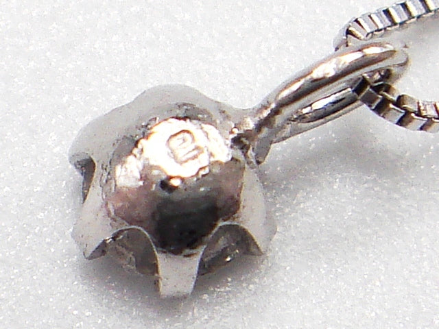 豪華!!★プラチナ900/10金☆天然ダイヤモンド0.1ct ネックレス!!総重量0.6g☆長さ36/40㎝☆Pt900・K10WG・0.1刻印★ダイヤチェック・清掃済