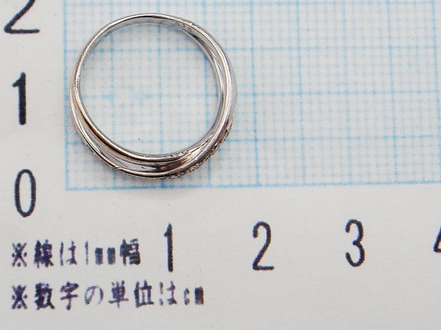 超豪華!!18金ホワイトゴールド★天然ダイヤモンド 5号指輪・リング総重量2.6g☆K18WG・0.15・PV刻印有☆クロスデザイン☆サイズ表記 清掃済