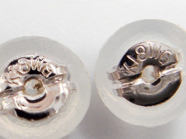 豪華!!18金ホワイトゴールド!!天然ダイヤモンド クロスデザイン ピアス★総重量0.4g・0.06ct★K18WG・0.03刻印有★ダイヤチェック・清掃済
