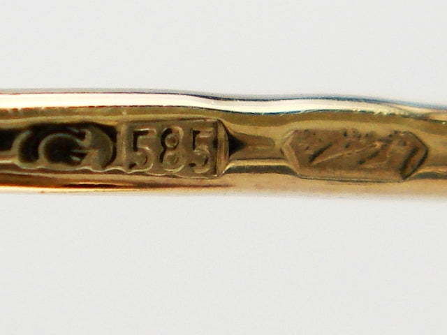 豪華!!14金★ガーネット ピンブローチ★総重量2.4g☆585刻印有★ガーネット石 直径約2mm・16石・本体長さ約5.6㎝☆清掃済み