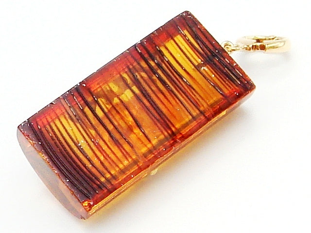 豪華!!大粒!!18金 琥珀・アンバー フクロウ付ペンダントトップ★総重量7.3g・サイズ約32×16mm★K18刻印有★サイズ表記有り★清掃済み