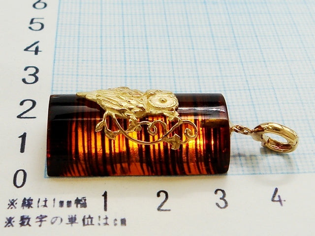 豪華!!大粒!!18金 琥珀・アンバー フクロウ付ペンダントトップ★総重量7.3g・サイズ約32×16mm★K18刻印有★サイズ表記有り★清掃済み