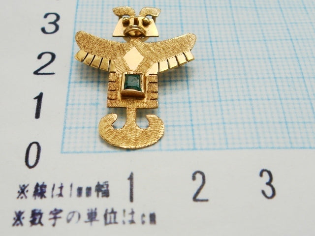 豪華!!18金!!天然エメラルド付ペンダントトップ★重量2.4g★18K刻印有り★ブローチとしても使用可能!!石3mmスクエア★清掃済み