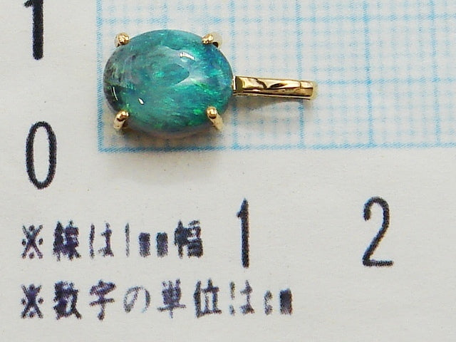 豪華☆18金!!★天然オパール ペンダントトップ!!☆総重量1.0g★750刻印有☆遊色綺麗!!★石サイズ約9mm×7mm☆清掃済