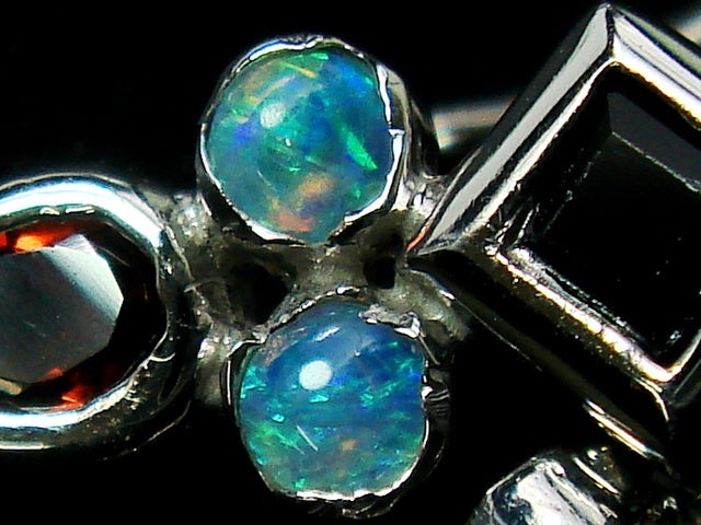豪華!!14金ホワイトゴールド★天然オパール×カラーストーン ピアス★総重量1.9g★K14WG刻印有★清掃済